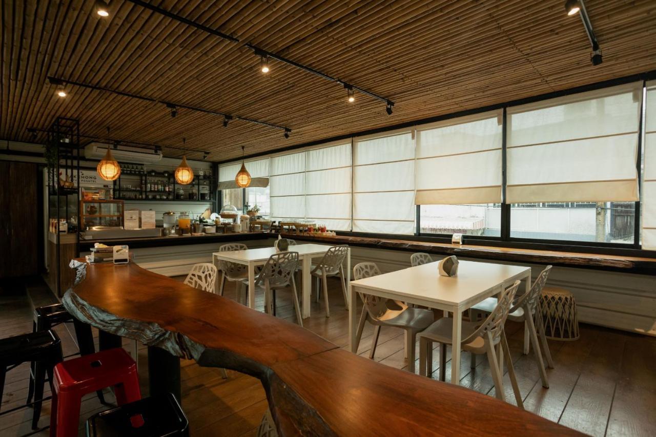 Готель Pakchong Center Poshtel Екстер'єр фото