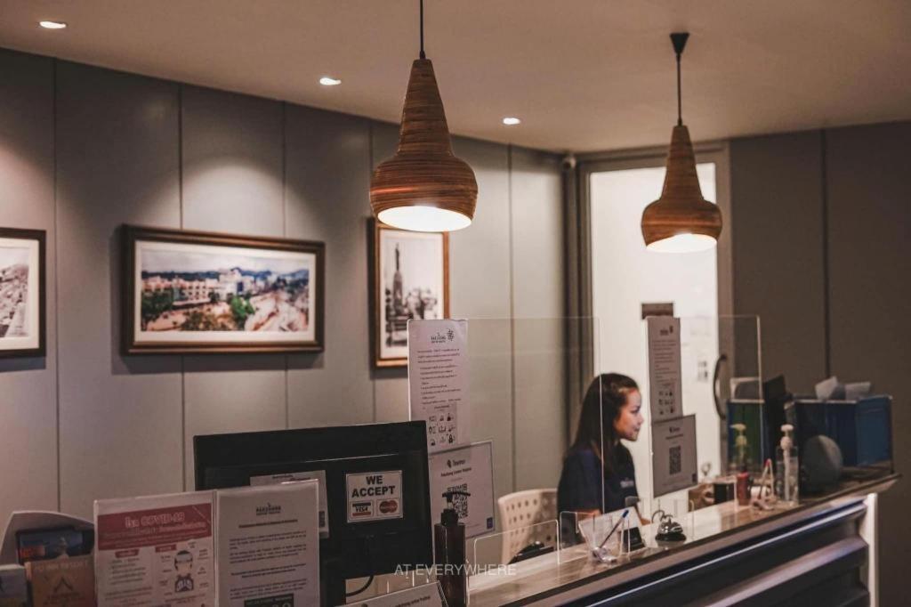 Готель Pakchong Center Poshtel Екстер'єр фото