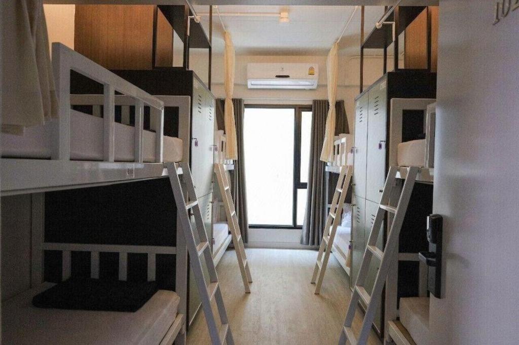Готель Pakchong Center Poshtel Екстер'єр фото