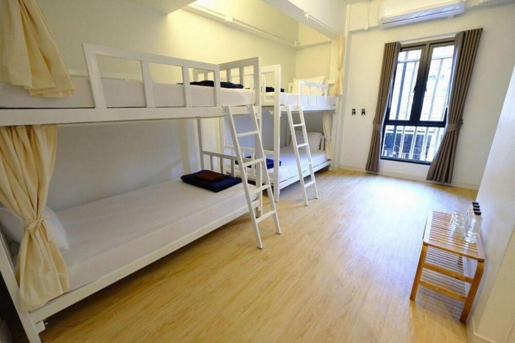 Готель Pakchong Center Poshtel Екстер'єр фото